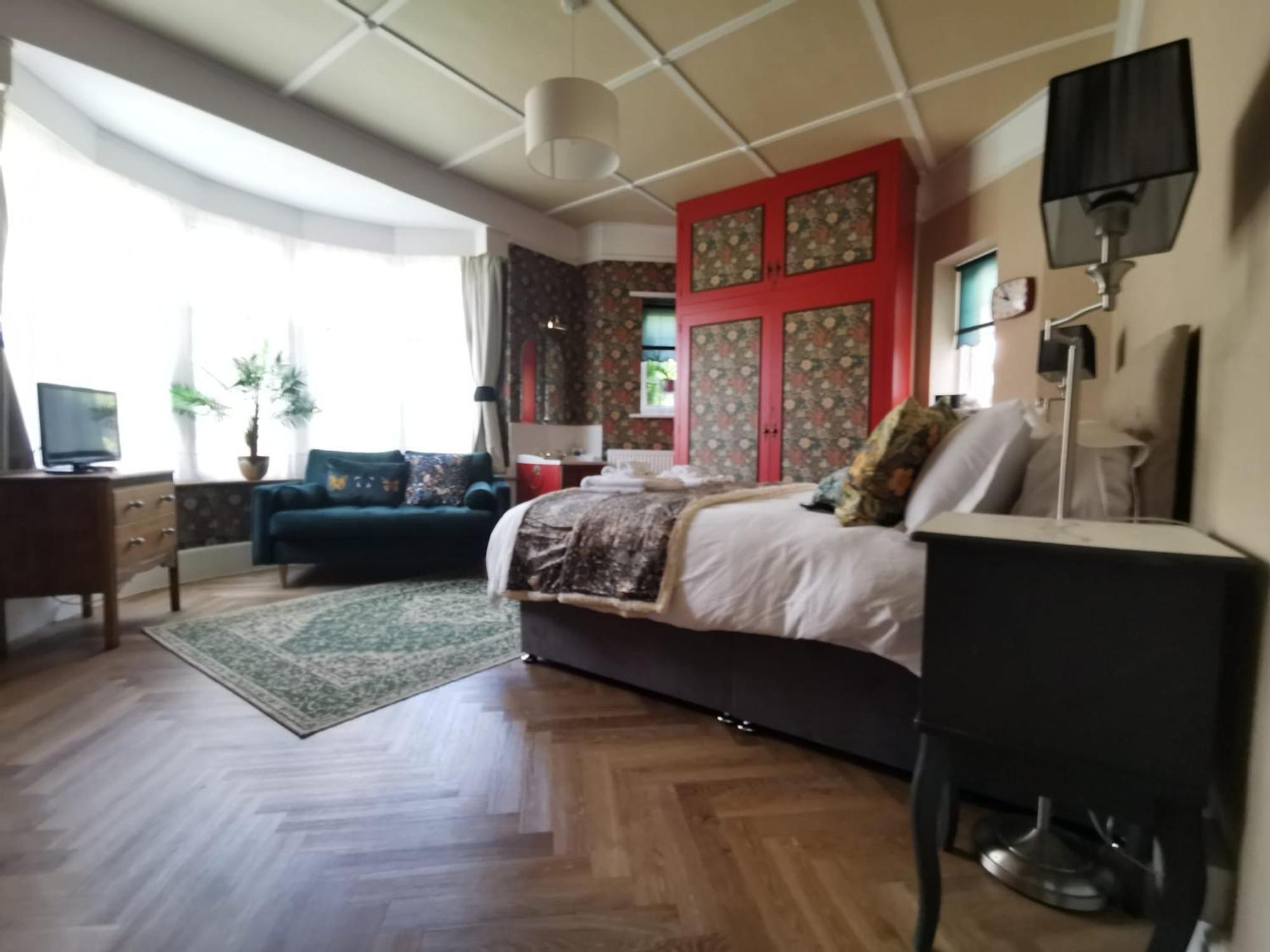William Morris, Spacious Ground Floor Lux Double Bedroom Bexhill-on-Sea Exterior photo