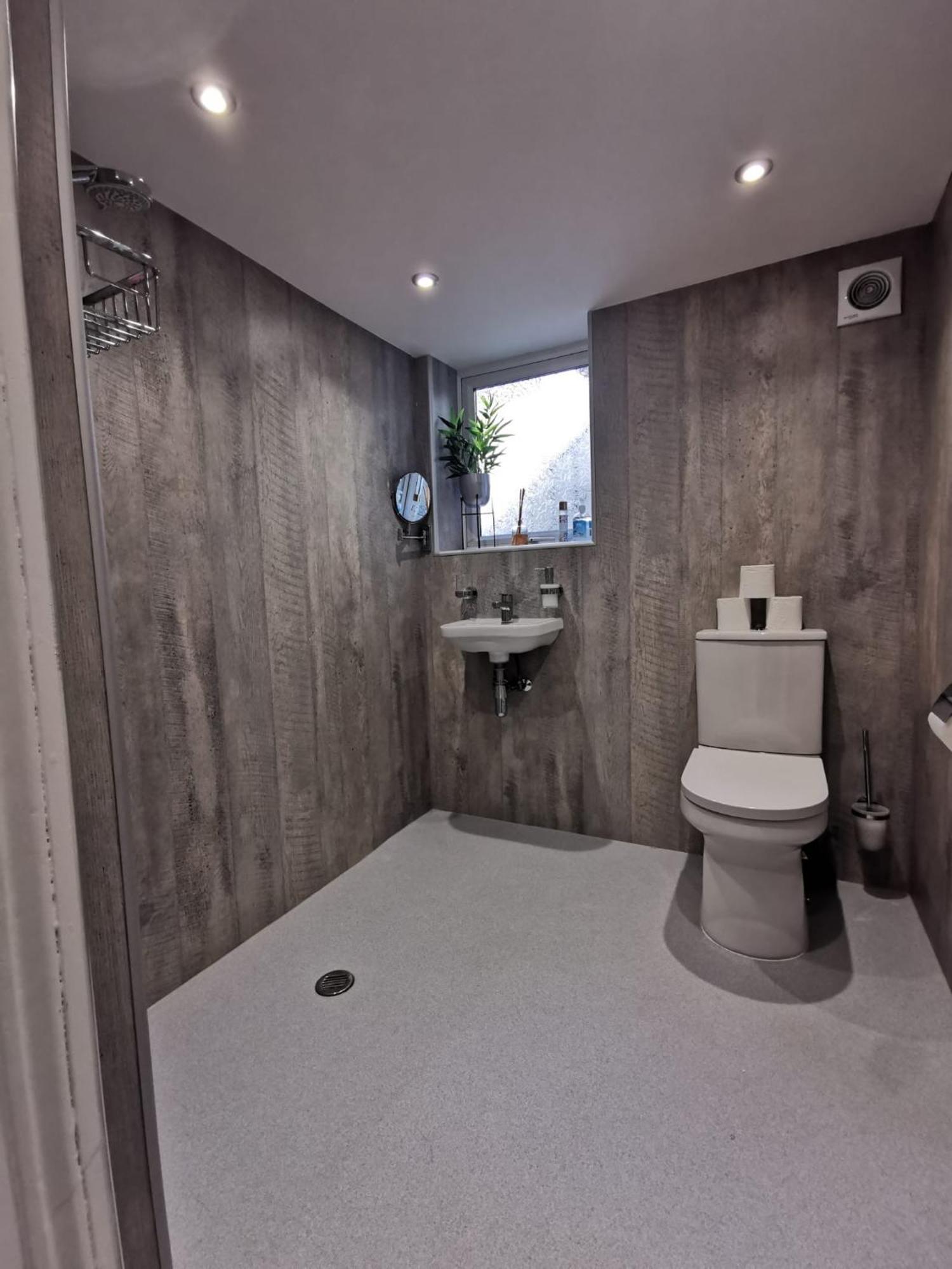 William Morris, Spacious Ground Floor Lux Double Bedroom Bexhill-on-Sea Exterior photo
